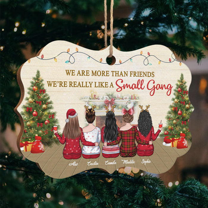 Nous sommes plus que des amis, nous sommes une petite bande - Décoration de Noël en bois personnalisée en forme de Benelux - Cadeau pour meilleure amie, meilleure amie, sœur, cadeau d'anniversaire pour meilleure amie et amie, cadeau de Noël