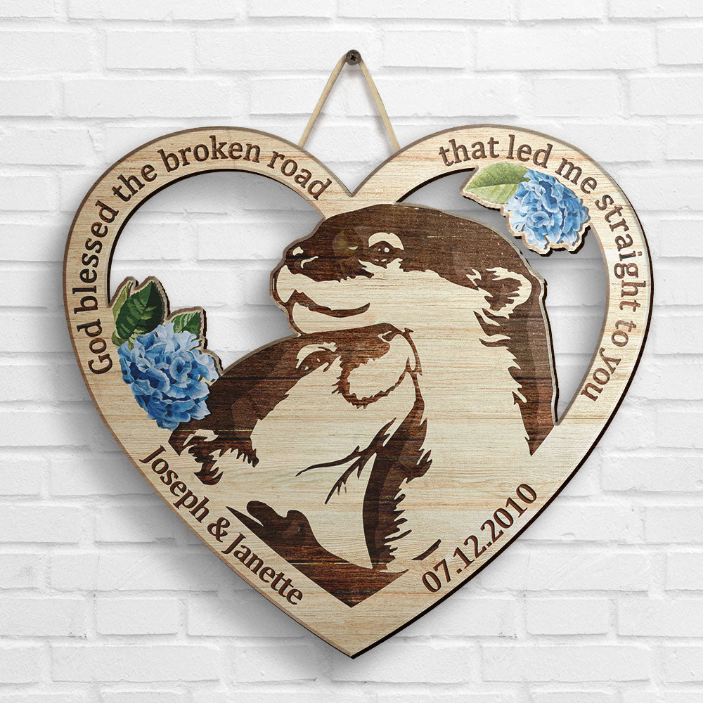 Couple de loutres de notre premier baiser - Panneau en bois personnalisé - Cadeau pour couples, mari et femme