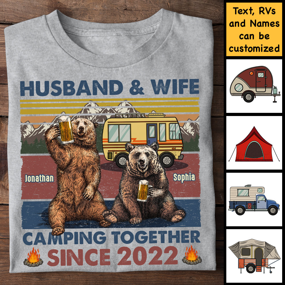 Mari et femme à l'aventure ensemble - T-shirt et sweat à capuche unisexe personnalisé - Cadeau pour couple, cadeau pour les amateurs de camping
