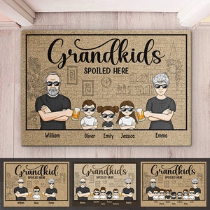 Bienvenue chez nous, petits-enfants gâtés ici - Tapis décoratif personnalisé pour la famille - Cadeau pour grand-mère, grand-père