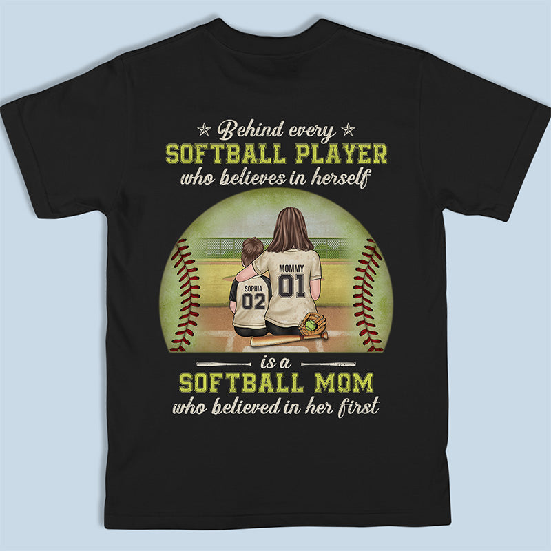 Derrière chaque joueur de softball - T-shirt, sweat à capuche et sweat-shirt unisexe personnalisé pour la famille - Cadeau pour les membres de la famille