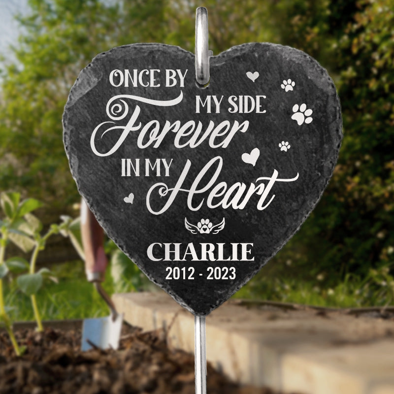 Photo personnalisée Un à mes côtés pour toujours dans mon cœur - Mémorial personnalisé Ardoise de jardin commémorative et crochet - Cadeau commémoratif, cadeau de condoléances pour les propriétaires d'animaux, les amoureux des animaux