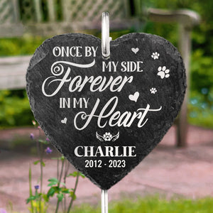 Photo personnalisée Un à mes côtés pour toujours dans mon cœur - Mémorial personnalisé Ardoise de jardin commémorative et crochet - Cadeau commémoratif, cadeau de condoléances pour les propriétaires d'animaux, les amoureux des animaux