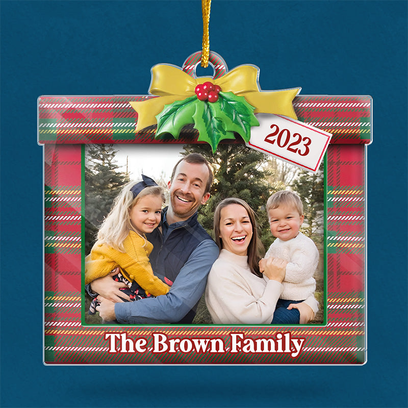 Photo personnalisée : l'amour ne s'arrête jamais ! Décoration personnalisée pour la famille ! En acrylique, forme personnalisée ! Cadeau de Noël pour les membres de la famille.